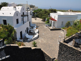 Vedema Resort (Megalochori - Santorini)