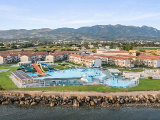 WHITE OLIVE MARINE AQUAPARK