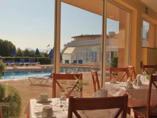 APARTHOTEL DUNES PLATJA