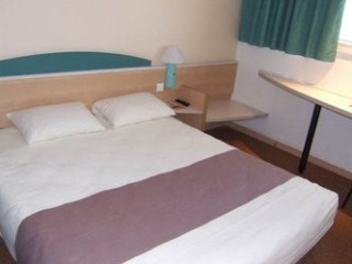 IBIS PORTE DE MONTREUIL