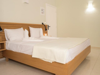 Mithos Premium Rooms (K)