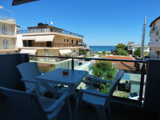 Alarzo Rooms (Paralia Katerini)