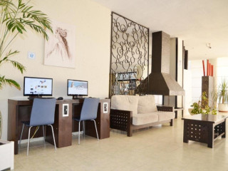 AZULINE PACIFIC HOTEL