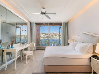 Mivara Luxury Resort Spa