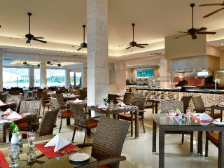 Occidental Costa Cancun