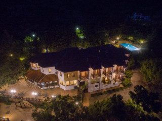 Roxani Country House