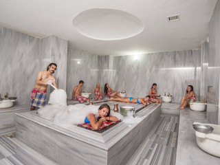 CONCORDIA CELES HOTEL.