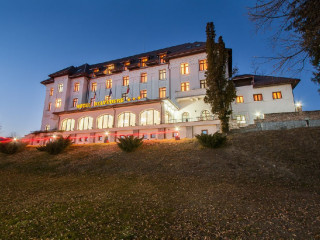 HOTEL BELVEDERE