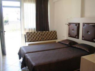 4 YOU APARTMENTS - METAMORFOSI
