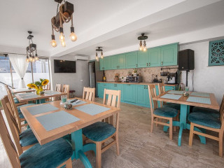 CAMERE DE INCHIRIAT THAYA.