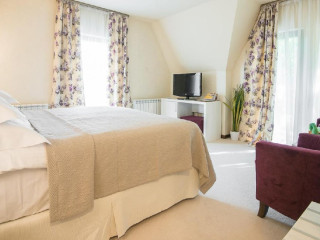  Ioana Boutique Hotel..