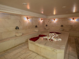 Armas Garden Hotel