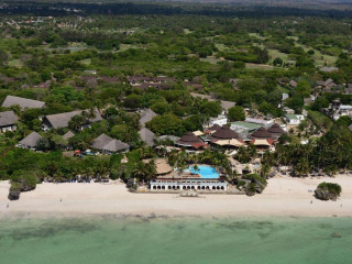 Leopard Beach Resort and Spa