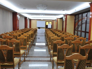 Hotel Emma Est