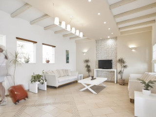Nissos Thira (Fira - Santorini)