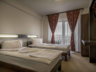 HOTEL RELAX.