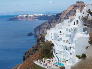 Tzekos (Fira - Santorini)