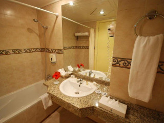 Dive Inn Resort