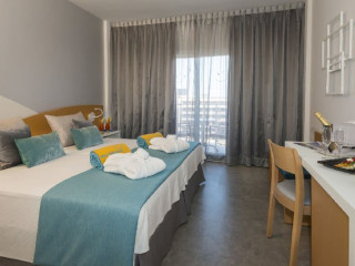 Hovima Costa Adeje (Adults Only 16+)