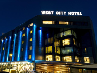 Hotel West City