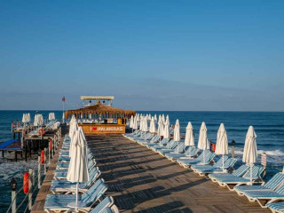 PALMERAS BEACH HOTEL.