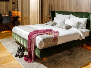 Schuster Boarding House..