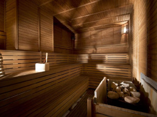 MC MAHBERI BEACH HOTEL.