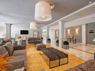 PROTUR BADIA PARK APARTHOTEL