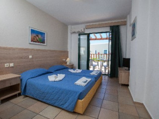 Elmi Suites Apartments