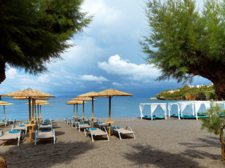 Out Of The Blue Resort and Spa 