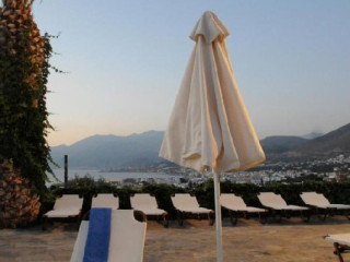 Hersonissos Village Hotel & Bungalows