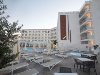 Evalena Beach Hotel