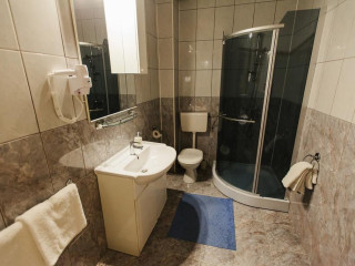 Hotel Dobsi