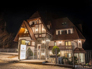 RUELLE Chateau Boutique..