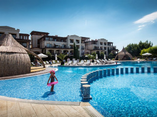 Green Life Apartments