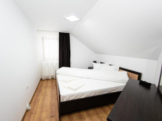 Pensiunea Casa Campulungeana..