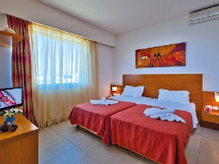 Bella Pais - recomandat 3*