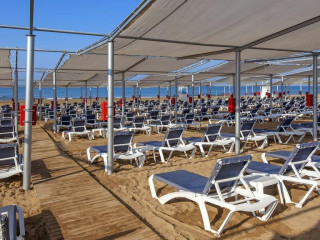 GLAMOUR RESORT AND SPA.