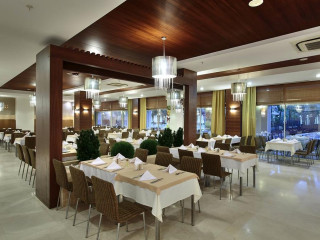 SUNIS EVREN BEACH RESORT.