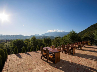 Transylvanian Inn (Predelut)
