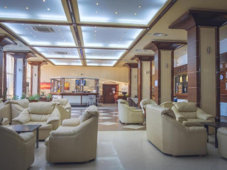 Vemara Beach Hotel 