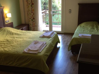 Olympion Hotel (Potos)