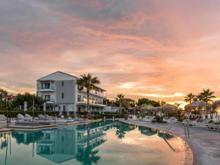 Blue Carpet Luxury Suites