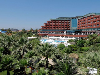 DELPHIN DELUXE RESORT