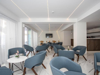 LARCO HOTEL BY BEST WESTERN PLUS