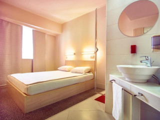 Hello Hotels