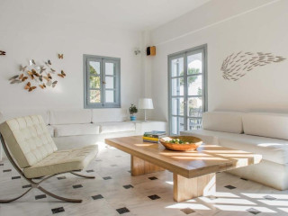 28 Hotel Santorini (Kamari) 