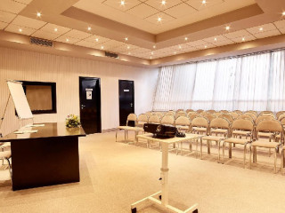 HOTEL CONTINENTAL FORUM ORADEA.