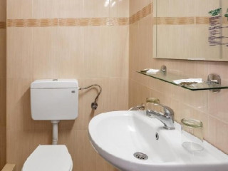 Neko Hotel (fost Aida)