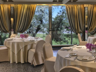 Ambasciatori (Marina Centro) 